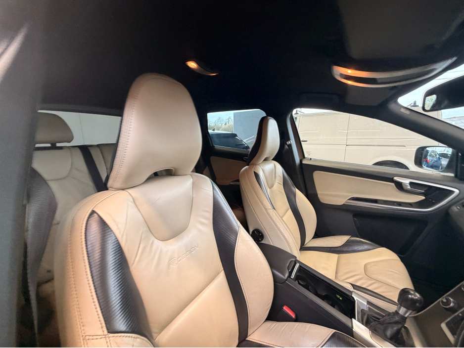 2013 Volvo XC60 - image 5