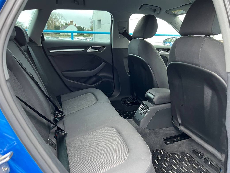 2017 Audi A3 S-LINE PACK 1.4 TFSI // APPLE CARPLAY/ANDROID AUTO // NEW 19" S-LINE ALLOYS // DUAL ZONE CLIMATE CONTROL €18,900