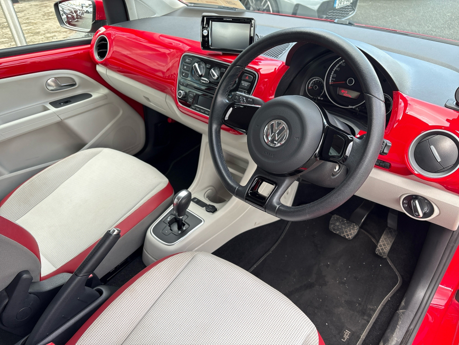 2015 Volkswagen up! - image 6