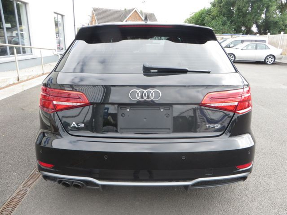 2018 Audi A3 1.4 TFSi S-Line Auto / Low Kilometers / €22,950