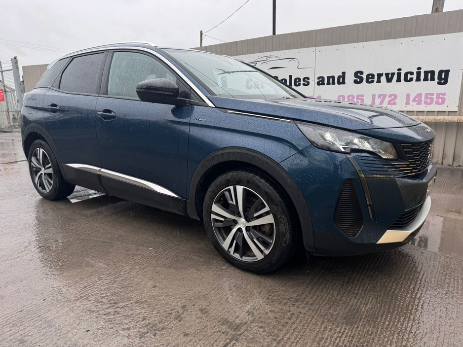 2022 Peugeot 3008 - image 4