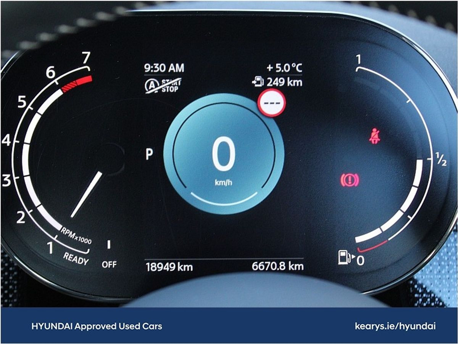 2023 MINI Hatch - image 21