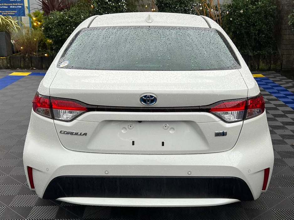 2020 Toyota Corolla 1.8 HYBRID // REVERSE CAMERA // SERVICE HISTORY // DIGITAL CLIMATE CONTROL €18,900