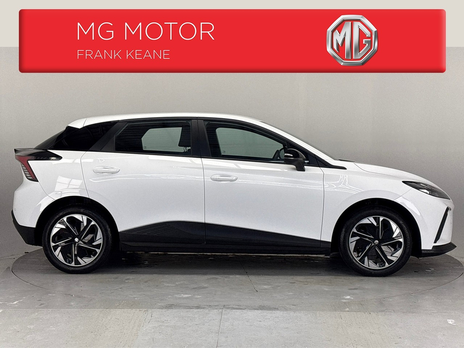 2025 MG 4 EXCITE LR**DIGITAL DASH**MULTIFUNCTIONAL STEERING WHEEL**APPLE CARPLAY ANDROID AUTO**REVERSE CAMERA**KEYLESS START**AIR CONDITIONING**CRUISE CONTROL**BLACK CLOTH INTERIOR**FINANCE AVAILABLE** €25,495