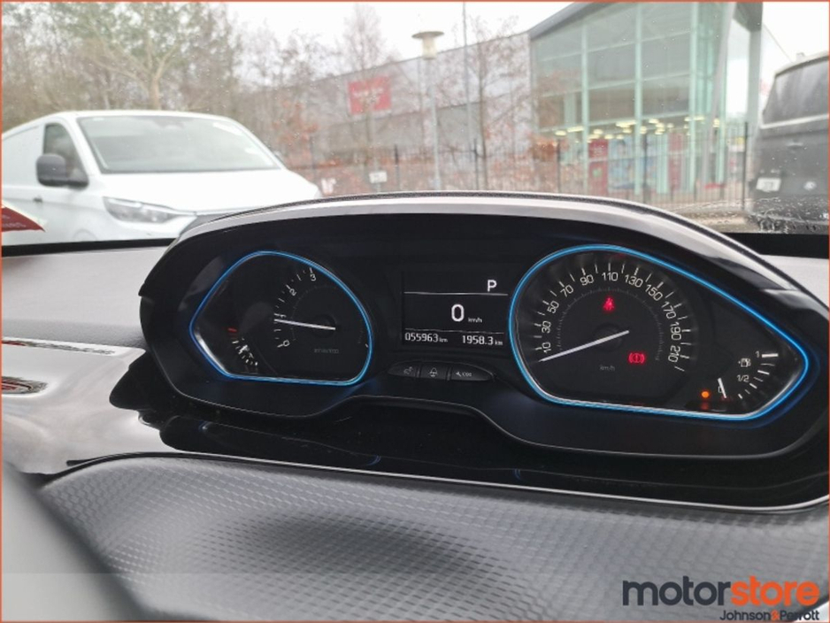 2019 Peugeot 2008 1.2 PureTech 110 Auto Allure €18,900