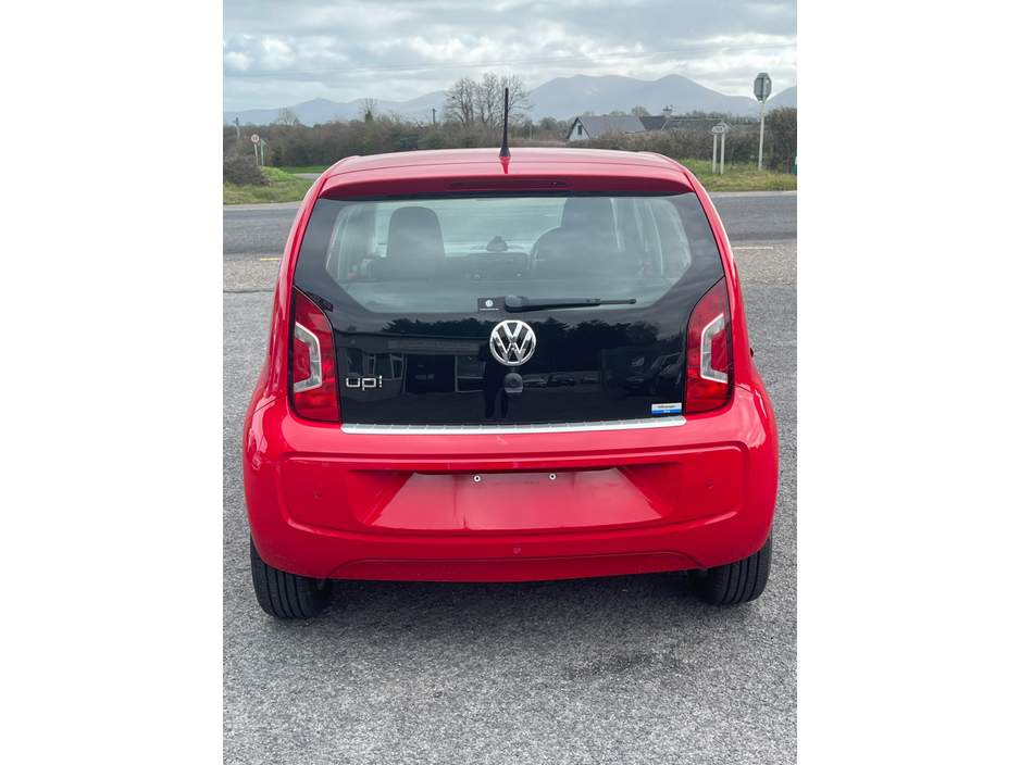 2015 Volkswagen up! - image 6