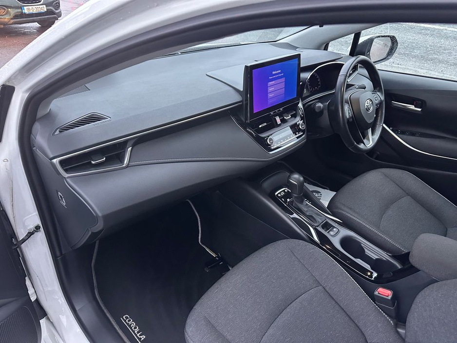 2024 Toyota Corolla PETROL HYBRID, LUNA MODEL, AUTOMATIC, TOYOTA SERVICE HISTORY, NEW NCT, FINANCE, WARRANRT, 5 STAR REVIEWS €25,995