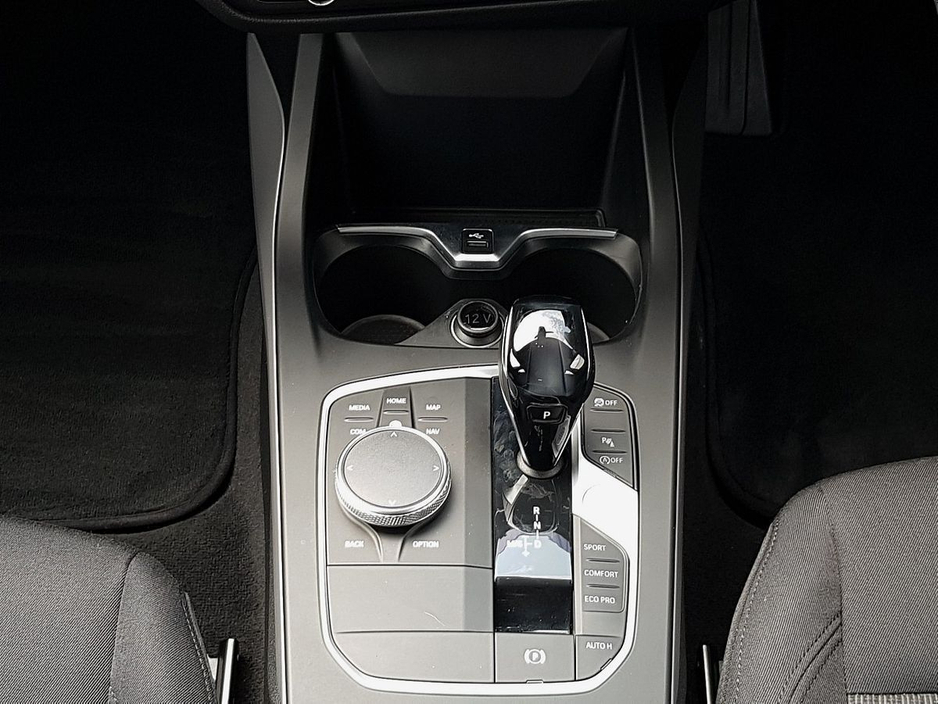 2020 BMW 1 Series - image 10