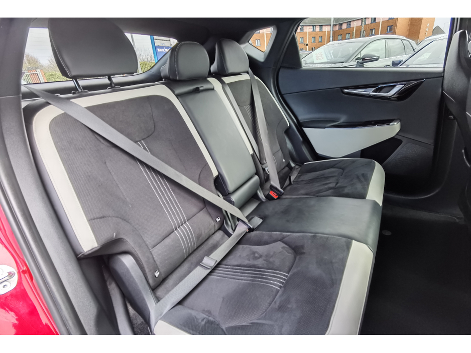 2023 Kia EV6 - image 10