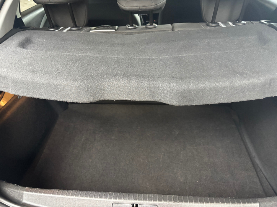 2022 Opel Corsa - image 6