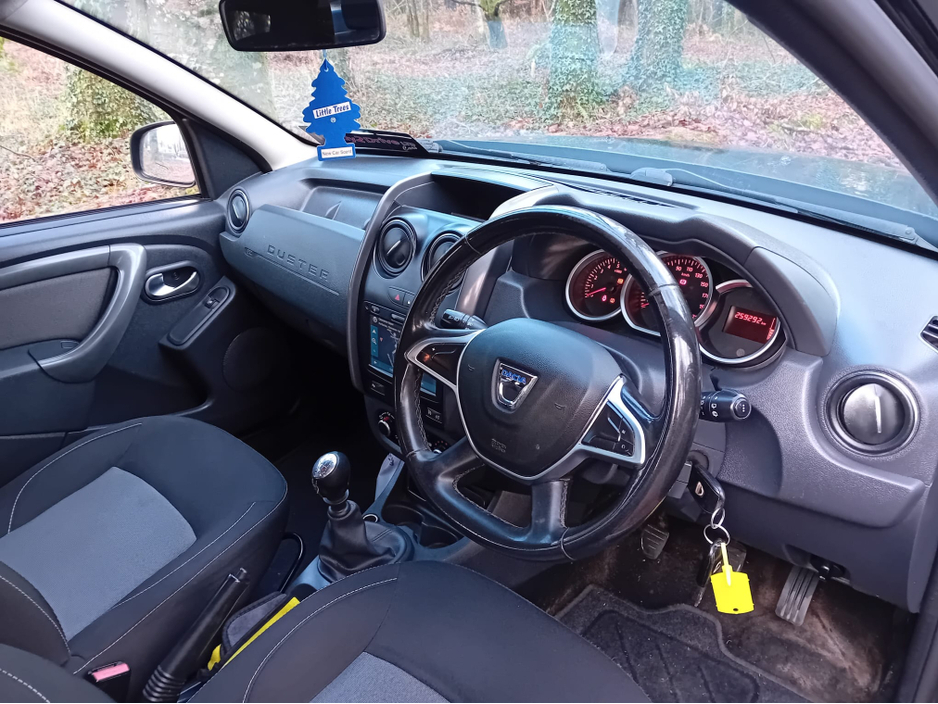 2017 Dacia Duster PRESTIGE 1.5 DCI 110 4X4 4WD 5DR @ REDDY2DRIVE LTD €5,500