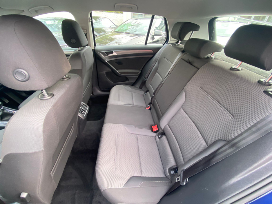2017 Volkswagen Golf - image 13