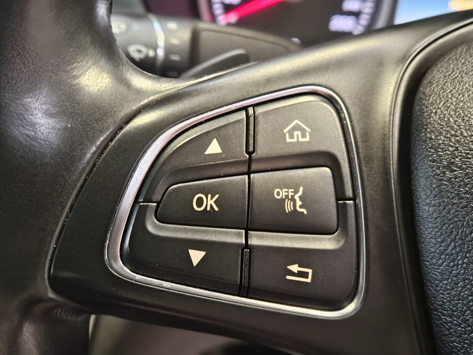 2015 Mercedes-Benz C Class - image 8