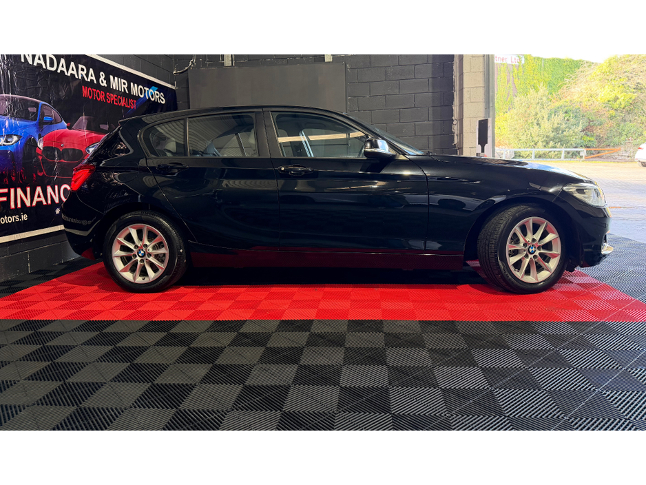 2015 BMW 1 Series BMW 118i M-sport Automatic (Half leather interior) €12,699