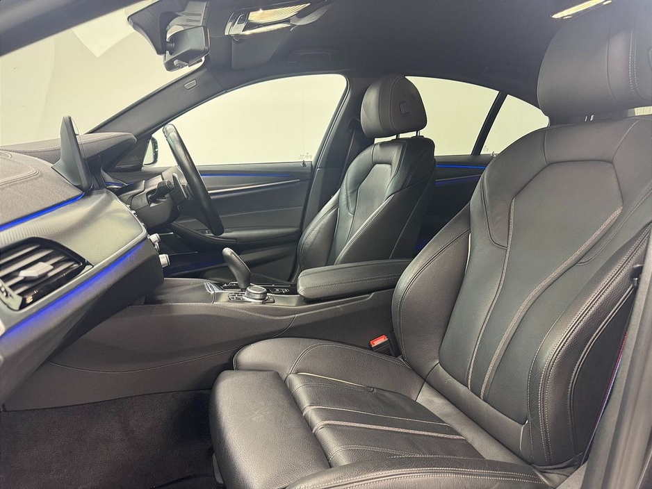 2022 BMW 5 Series 520d M Sport €42,975
