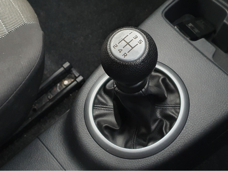 2012 Suzuki SX4 1.5L PETROL MANUAL 110BHP NCT 10/25 TAX 12/25 ROAD TAX ONLY €280 PER YEAR *SOLD AS SEEN* *NO WARRANTY* *NO SERVICE HISTORY* ELECTRIC WINDOWS AND MIRRORS/ ALLOYS/ 5 SPEED BOX/ HISTORY CHECKED €2,950