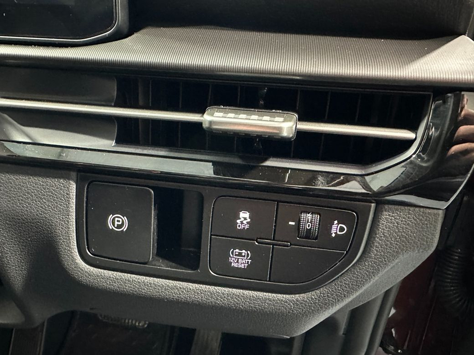 2026 Kia Sportage - image 24