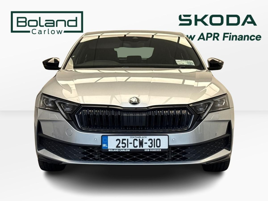 2025 Skoda Octavia - image 7