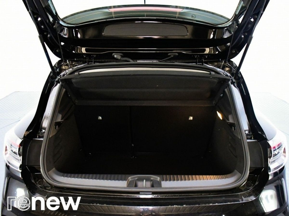 2025 Renault Clio - image 12