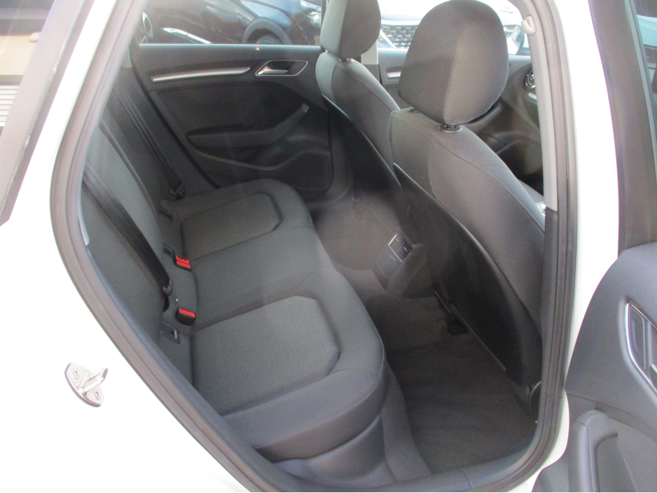 2018 Audi A3 - image 10