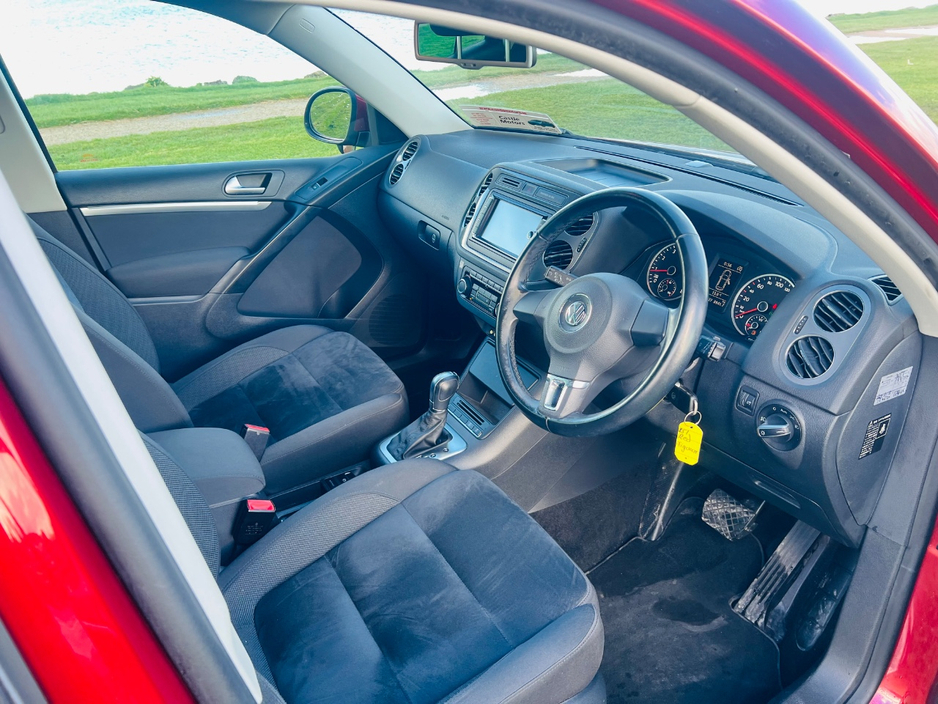 2015 Volkswagen Tiguan - image 17