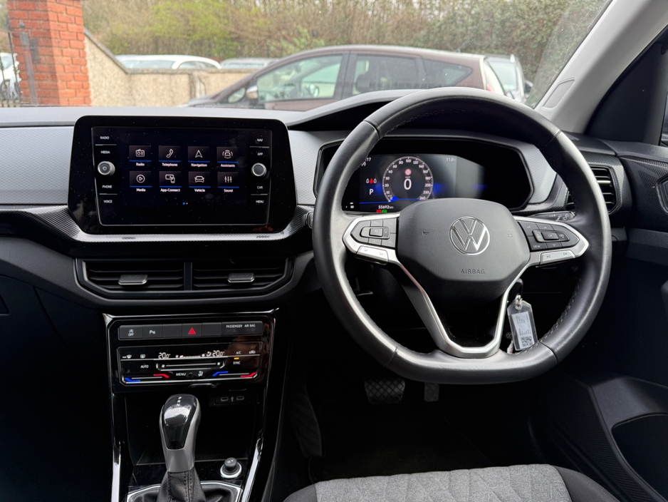 2024 Volkswagen T-Cross - image 7