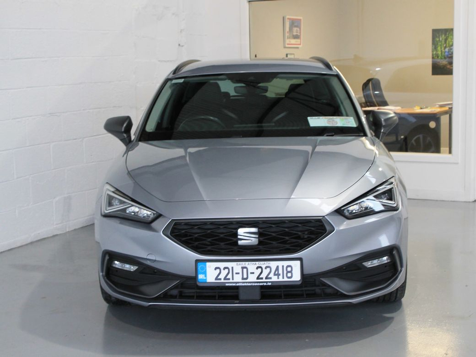 2021 SEAT Leon - image 2