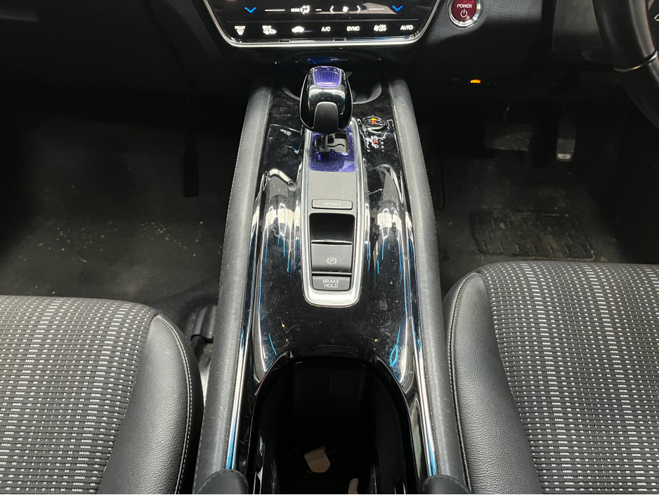 2017 Honda Vezel - image 19