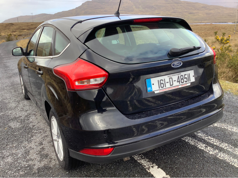 2016 Ford Focus - image 28