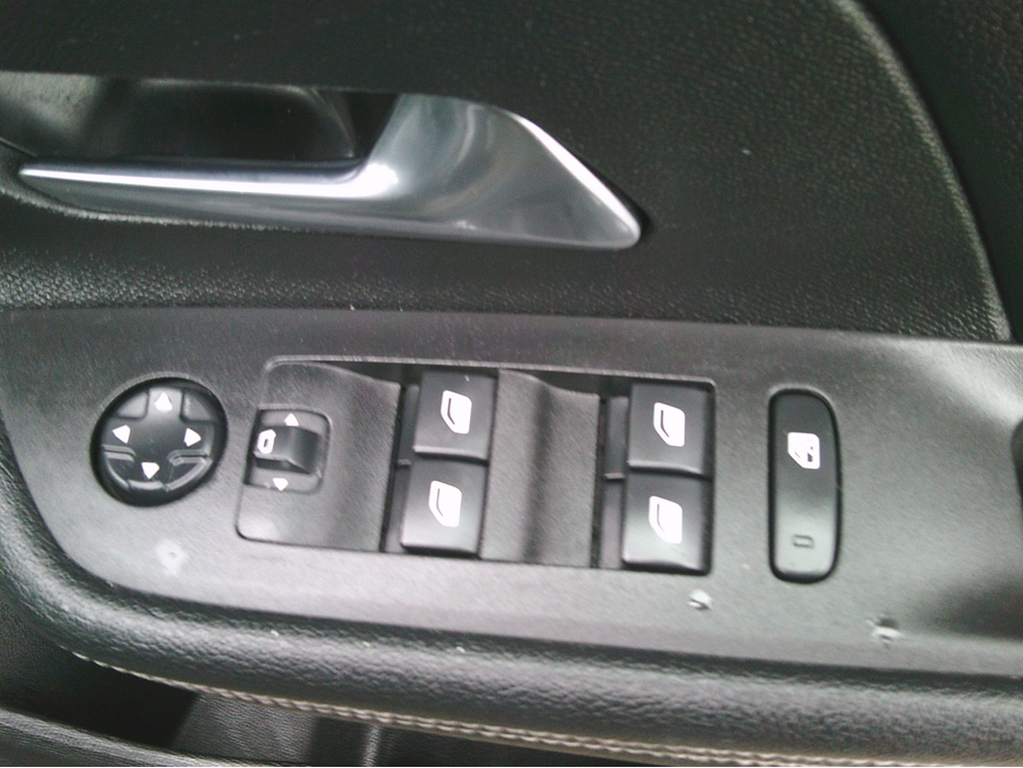 2023 Opel Mokka - image 26