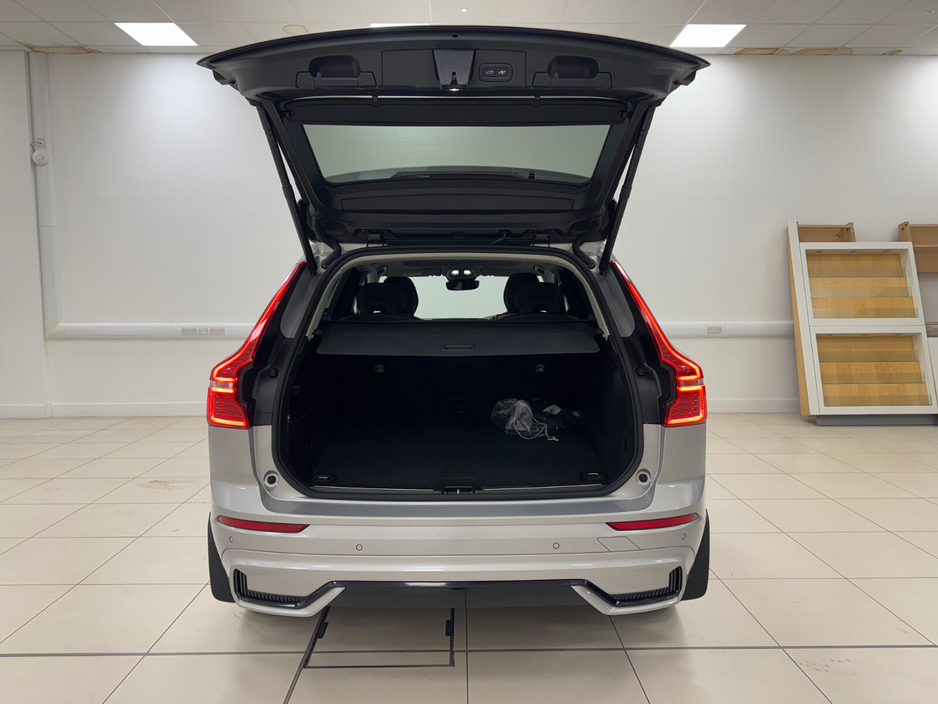 2025 Volvo XC60 T6 AWD PHEV Plus Dark €66,000