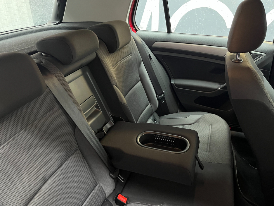 2016 Volkswagen Golf €15950 2016 VOLKSWAGEN GOLF TSI TE BLUEMOTION CONFORT LINE 1.2 AUTOMATIC / CRUISE CONTROL  / REVERSE CAMERA / AND MORE €15,950