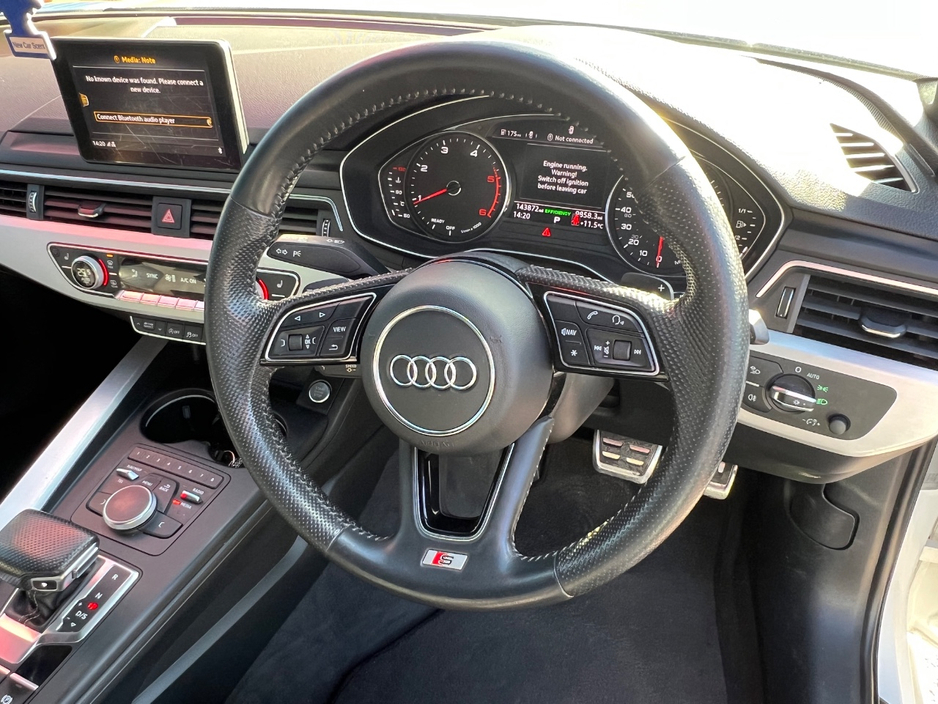 2019 Audi A4 - image 25
