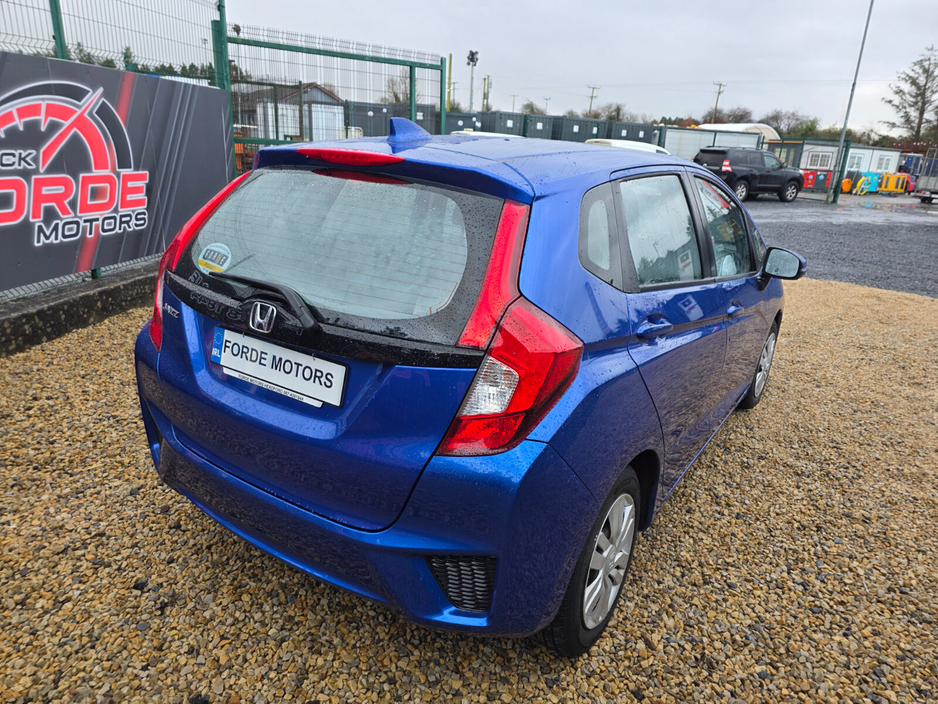 2017 Honda Jazz 1.3 i-VTEC SE €9,950