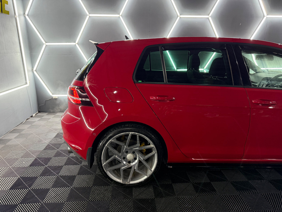 2016 Volkswagen Golf 2.0 TDI GTD €10,950