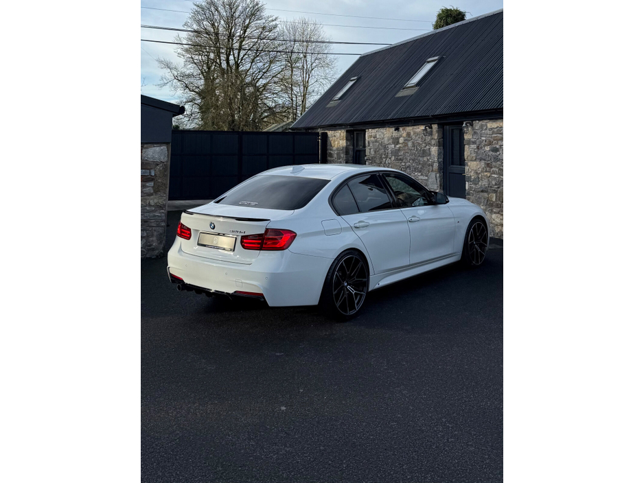 2014 BMW 3 Series  €14,995