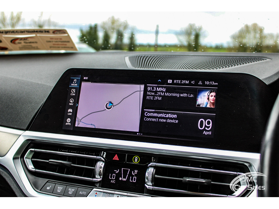 2020 BMW 3 Series - image 17