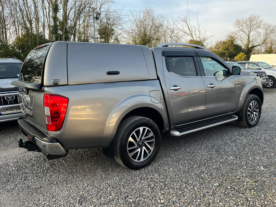 2019 Nissan Navara - image 8