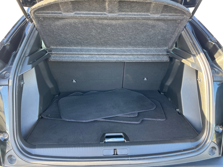 2022 Peugeot 2008 ACTIVE 1.2 100 4DR €19,900