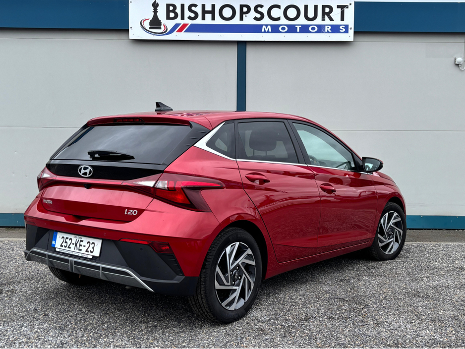 2025 Hyundai i20 - image 9