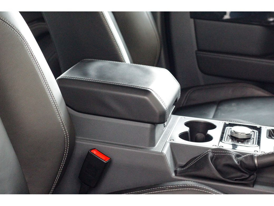 2023 INEOS Grenadier FIELDMASTER 2 SEAT COMMERCIAL