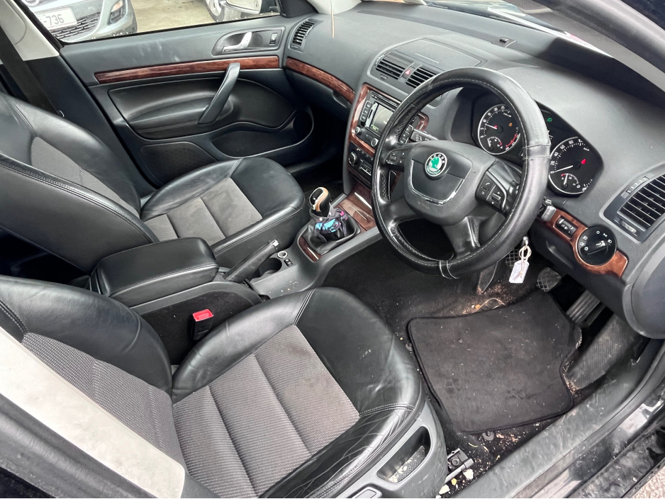 2013 Skoda Octavia - image 10