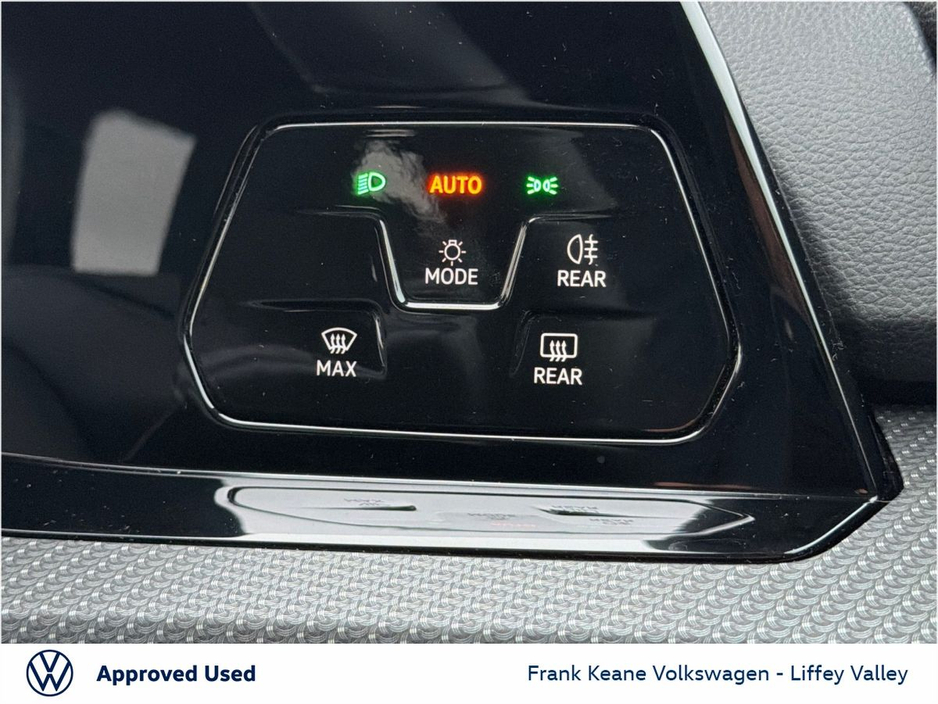 2024 Volkswagen Golf - image 20