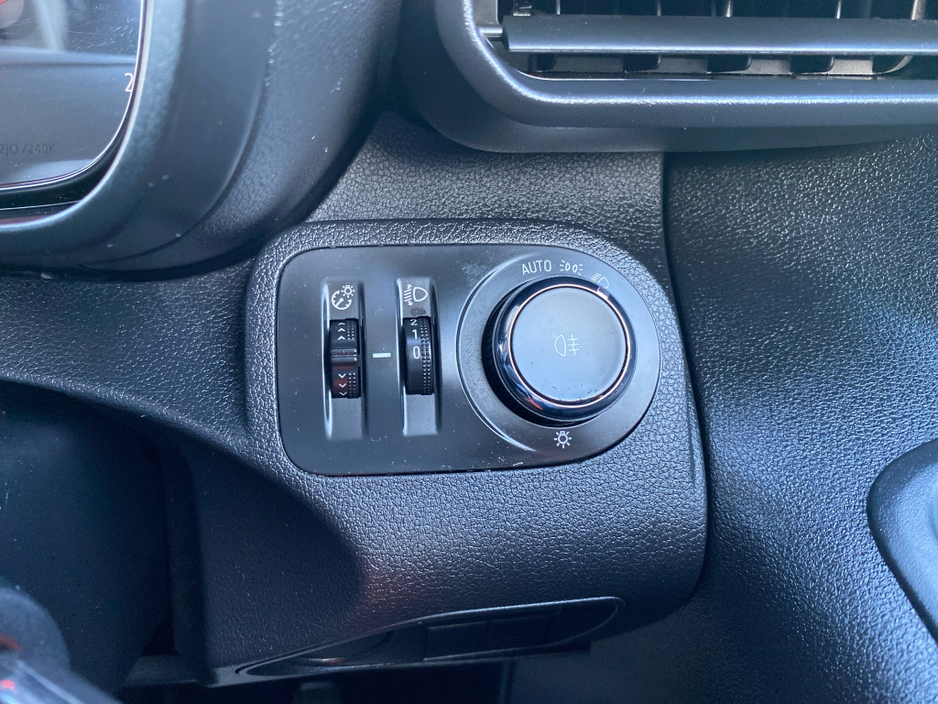 2021 Opel Combo 1.5 100BHP LWB €12,250