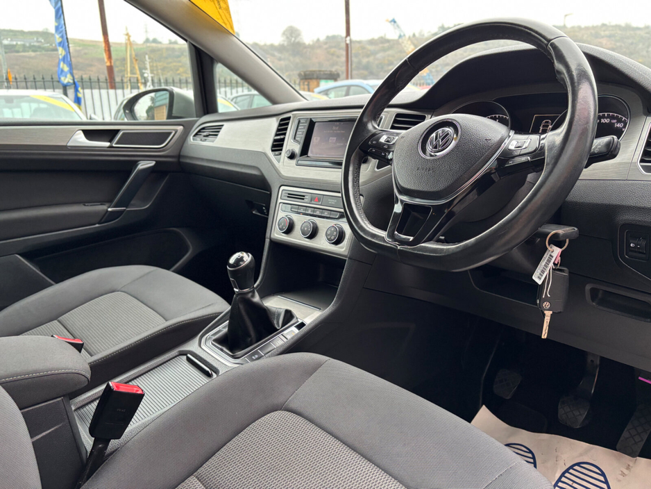 2014 Volkswagen Golf Plus - image 5