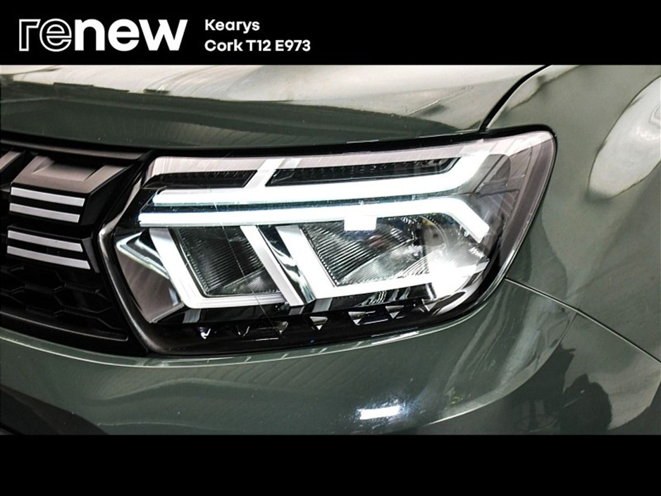 2023 Dacia Duster - image 15