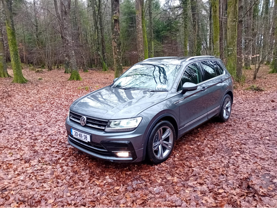 2020 Volkswagen Tiguan R-LINE 2.0 TDI  6 SPEED  150HP  SUV @ REDDY2DRIVE LTD €28,500