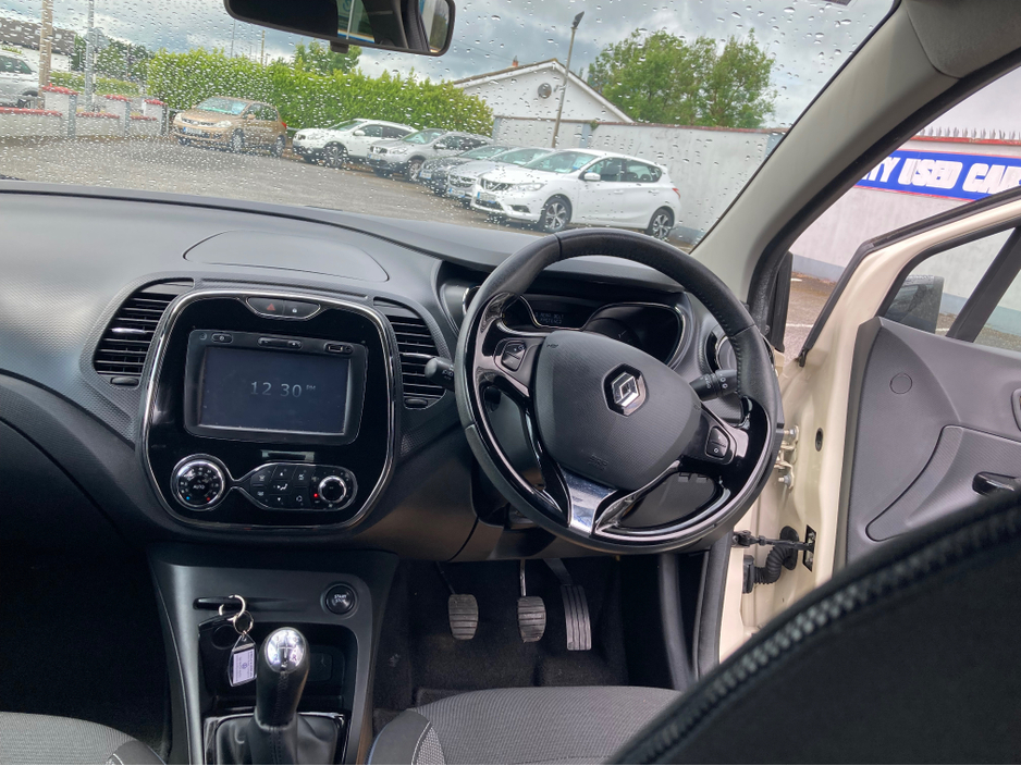 2015 Renault Captur - image 10