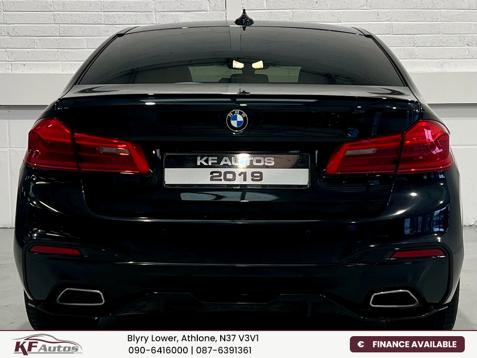 2019 BMW 5 Series - image 7