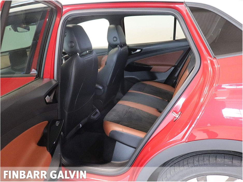 2023 Volkswagen ID.4 - image 11